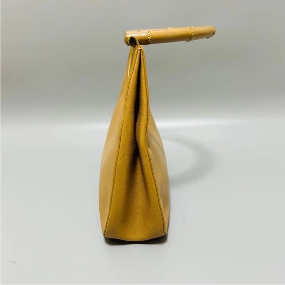 Gucci Yellow Leather Shoulder Bag - Picture 5 of 15